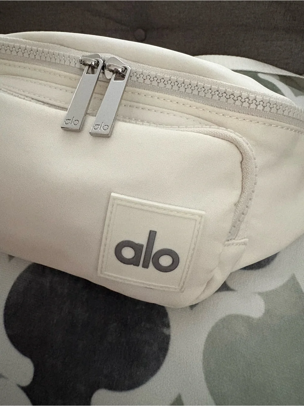 Alo Yoga Belt Bag